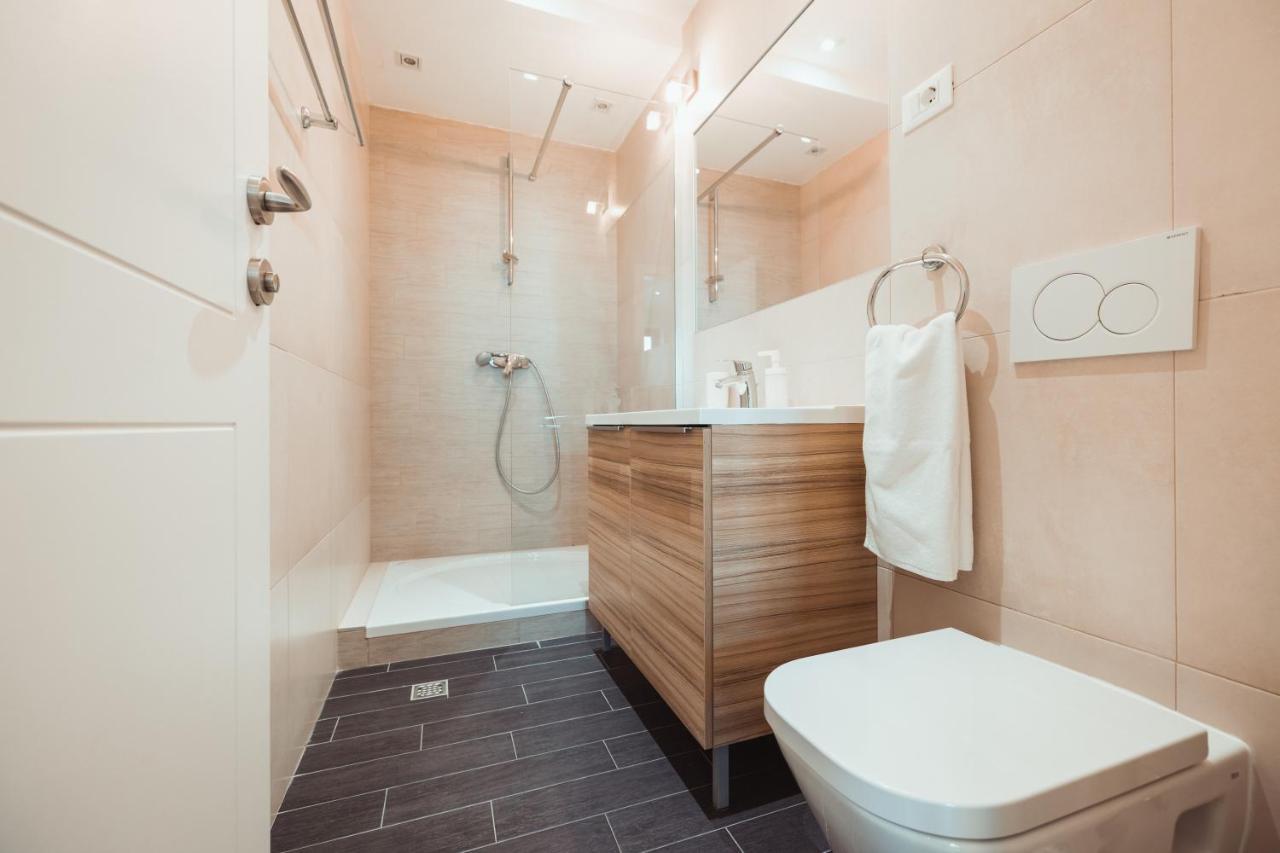 Apartments Simun Brela Zewnętrze zdjęcie