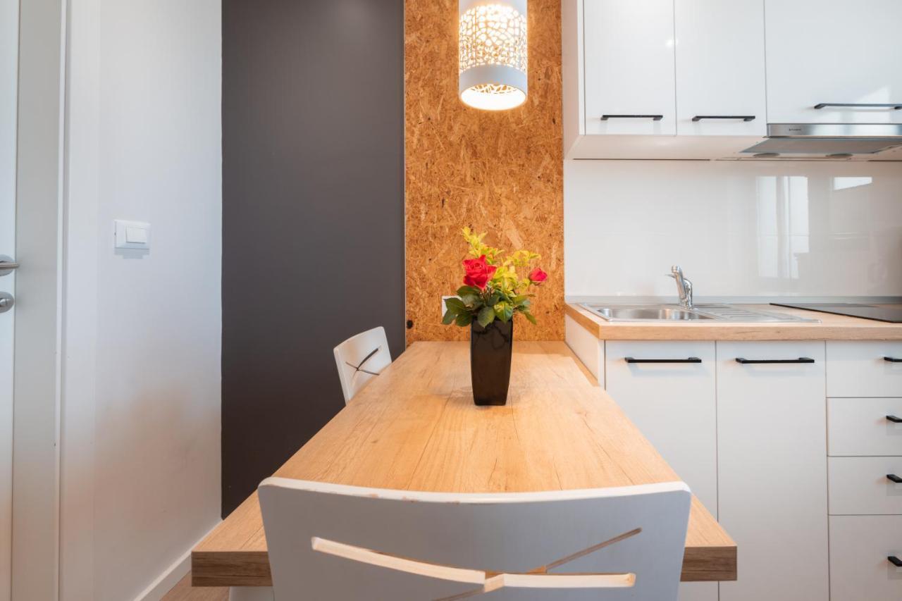 Apartments Simun Brela Zewnętrze zdjęcie
